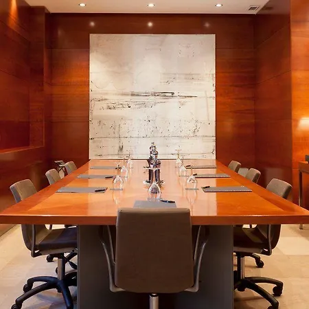 Enlaces Estacion 酒店 4*