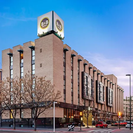 Enlaces Estacion 酒店 萨拉戈萨