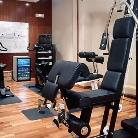 مبيت وإفطار زاراجوزا لوس إنلاسيس فندق 4*