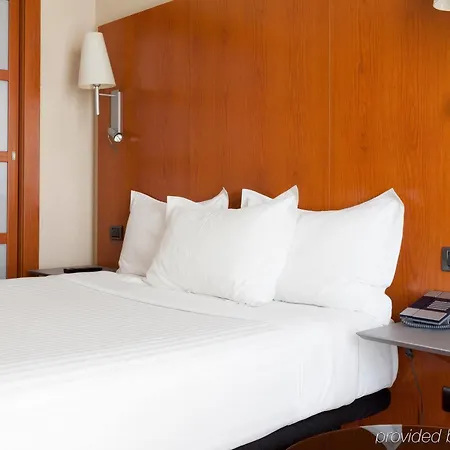 Enlaces Estacion 4* 萨拉戈萨