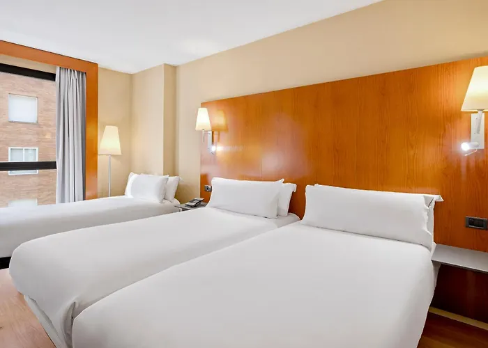 Enlaces Estacion فندق سرقسطة