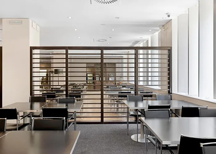 Enlaces Estacion فندق 4*