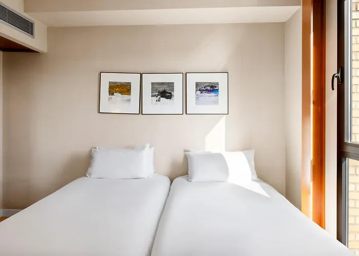 Enlaces Estacion 4* سرقسطة