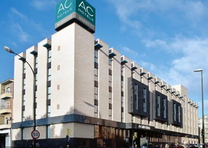 Enlaces Estacion فندق 4*